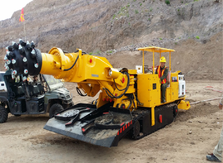 徐工用户说：矿山施工不在话下 徐工挖掘机超强悍！